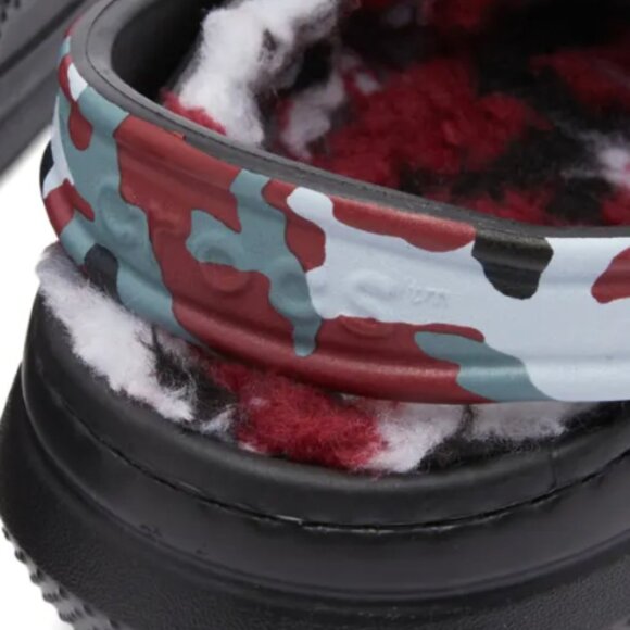 Crocs Classic Lined Camo Clog -Various sizes - Picture 4 of 7